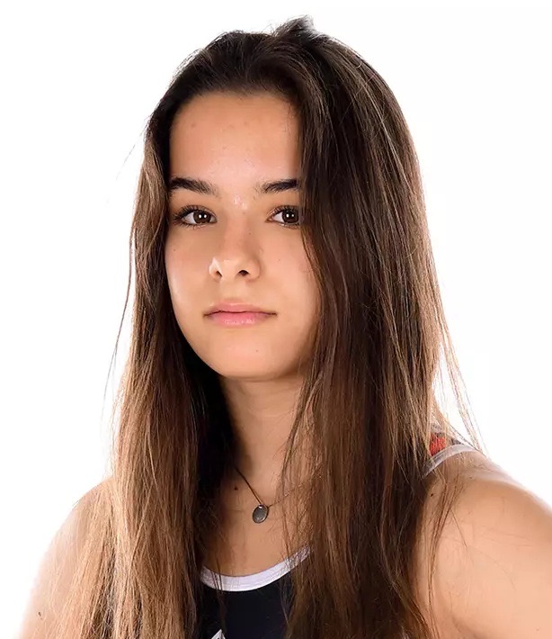 Chloe Ayres